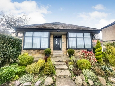 4 bedroom detached bungalow for sale in Highfield Road, Idle, Bradford, BD10