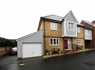 4 bedroom detached house for rent in Ashford Place, Broomfield, CM1