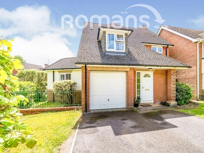 4 bedroom detached house for rent in St Cross, Winchester, SO22