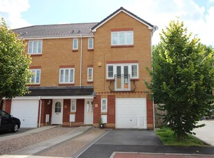 4 bedroom detached house for rent in Wyncliffe Gardens, Pentwyn, Cardiff, CF23