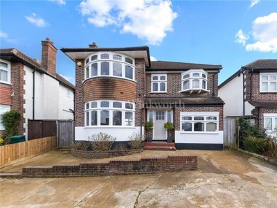 4 Bedroom Detached House For Sale In Bromley
