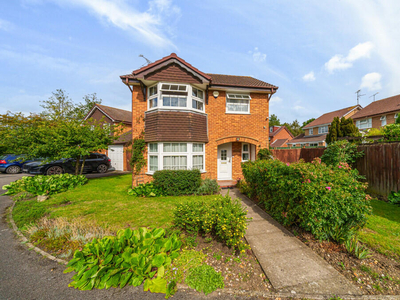 4 bedroom detached house for sale in Buccaneer Close, Woodley, Reading, RG5