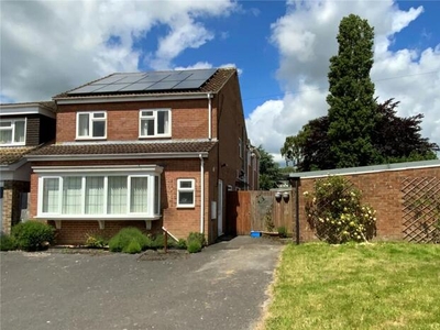 4 Bedroom Detached House For Sale In Burbage, Wiltshire