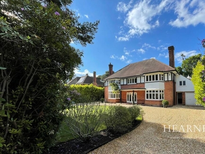 5 bedroom detached house for sale in Elgin Road, Talbot Woods, Bournemouth, BH4