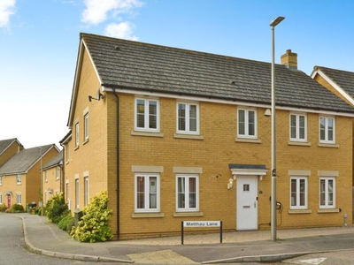 4 bedroom detached house for sale in Matthau Lane, Oxley Park, Milton Keynes, Buckinghamshire, MK4