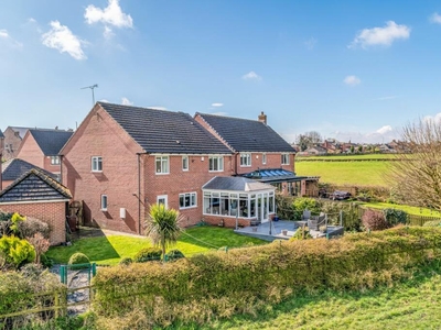 4 bedroom detached house for sale in Meadow Croft, Drighlington, BD11