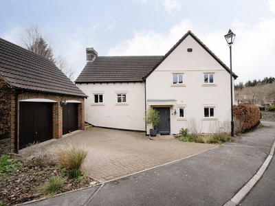 4 bedroom detached house for sale in Miners Close, Long Ashton , BS41