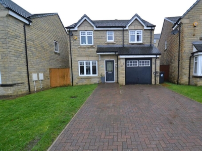 4 bedroom detached house for sale in Old Mill Dam Lane, Queensbury, Bradford, BD13