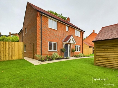 4 bedroom detached house for sale in The Gardeners, Surley Row, Emmer Green, Reading, RG4