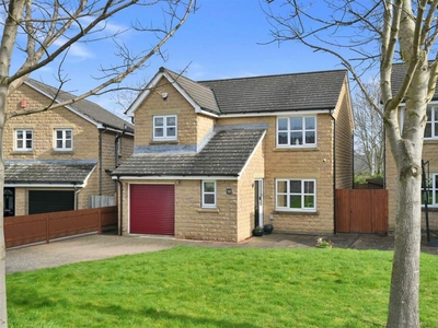 4 bedroom detached house for sale in The Leavens, Apperley Bridge, Bradford, BD10