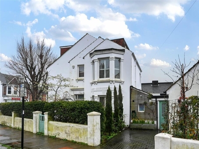 4 bedroom end of terrace house for sale in Edburton Avenue, Brighton, East Sussex, BN1