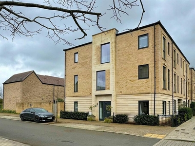 4 bedroom end of terrace house for sale in Mulberry Way, Bath, Bath And North East Somerset, BA2 5BU, BA2