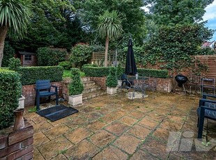 4 Bedroom House For Rent In Hampstead