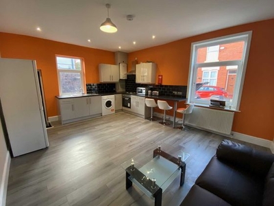 4 bedroom house share to rent Salford, M6 5LQ