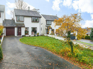4 Bedroom Link Detached House For Sale In Bowness On Windermere, Cumbria