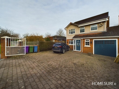 4 bedroom link detached house for sale in Woolton Road, Woolton, L25