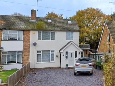 4 Bedroom Semi-detached House For Sale In Brentwood, Essex