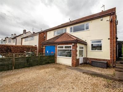 4 bedroom semi-detached house for sale in Bromley Heath Road, Bristol, Gloucestershire, BS16