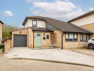 4 bedroom semi-detached house for sale in Gundale Court, Emerson Valley, Milton Keynes, MK4