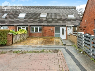 4 bedroom semi-detached house for sale in Langcliffe Drive, Heelands, Milton Keynes, Buckinghamshire, MK13
