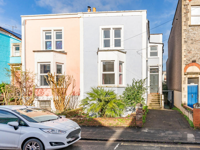 4 bedroom semi-detached house for sale in Stackpool Road, Southville, Bristol, BS3 1NQ, BS3