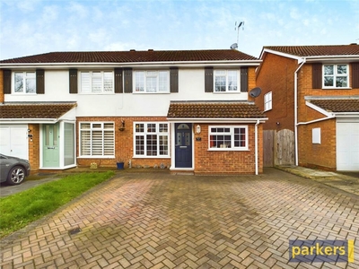 4 bedroom semi-detached house for sale in Wright Close, Woodley, Reading, Berkshire, RG5