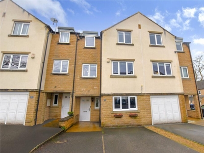 4 bedroom town house for sale in Lodge Road, Thackley, Bradford, West Yorkshire, BD10