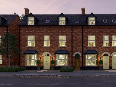 4 bedroom town house for sale in Lonsdale Road, Birmingham, B17