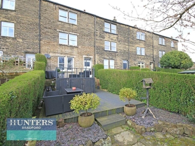 4 bedroom town house for sale in Moorwell Place Eccleshill, Bradford, West Yorkshire, BD2 2EX, BD2