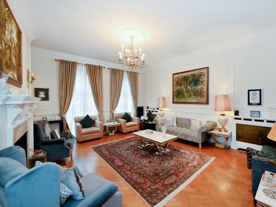 5 bedroom apartment for sale in Kensington Gore, London, SW7