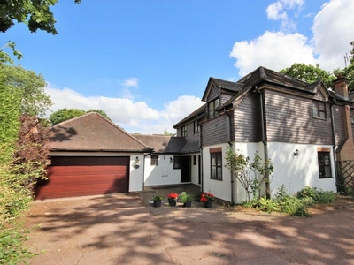 5 bedroom detached house for sale in Brockley Grove, Hutton Mount, Brentwood, Essex, CM13