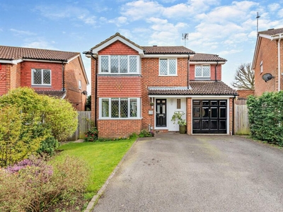 5 bedroom detached house for sale in Creve Coeur Close, Bearsted, Maidstone, ME14