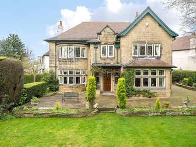 5 bedroom detached house for sale in Gledhill, Gledhow Lane, Roundhay, Leeds, LS8