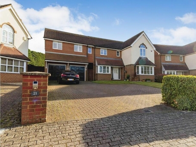 5 bedroom detached house for sale in Rosemullion Avenue, Tattenhoe, Milton Keynes, MK4