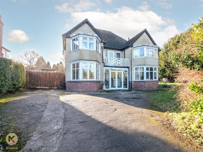5 bedroom detached house for sale in Wake Green Road, Moseley, B13