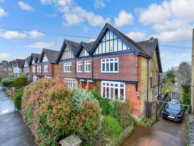 5 bedroom semi-detached house for sale in Bower Mount Road, Maidstone, Kent, ME16