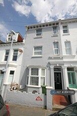 5 bedroom terraced house for rent in Stanley Road, Brighton, BN1