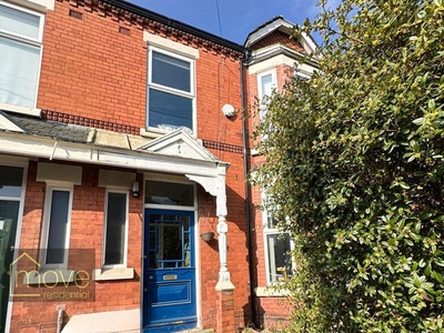 5 bedroom terraced house for sale in Halkyn Avenue, Sefton Park, Liverpool, L17