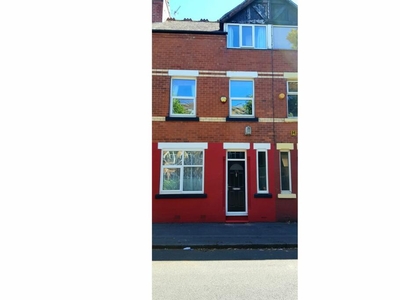 5 bedroom terraced house for sale in Ladybarn Road, Manchester, M14