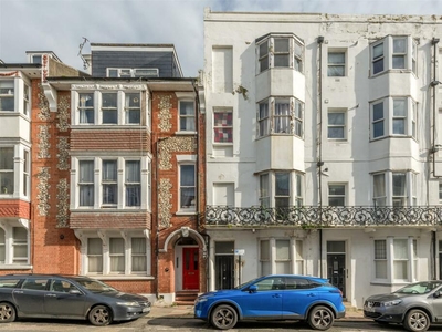 6 bedroom apartment for sale in Burlington Street, Brighton, BN2