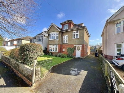 6 bedroom detached house for sale in Watcombe Road, Southbourne, Bournemouth, BH6