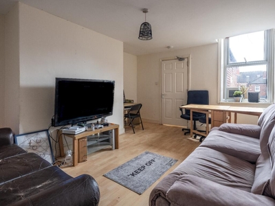 6 bedroom maisonette for sale in Fern Avenue, Jesmond, Newcastle Upon Tyne, Tyne and Wear, NE2