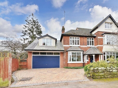 6 bedroom semi-detached house for sale in Oakfield Road, Selly Park, Birmingham, B29