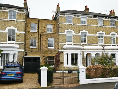 6 bedroom terraced house for sale in Cranmer Road, Hampton Hill, TW12