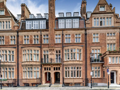 6 bedroom terraced house for sale in Herbert Crescent, London, SW1X