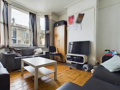 6 bedroom house to rent Brighton, BN2 9ZB