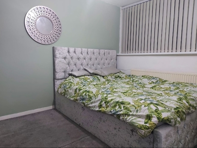 Room in a Shared House, Heaton Road, BD9