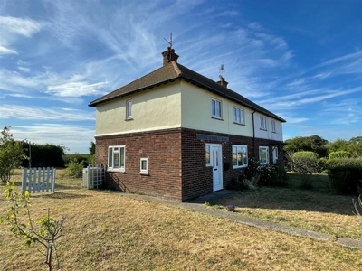 Semi-detached house for rent in 1 New Cottages, Potten Street, St Nicholas At Wade , Birchington, Kent, CT7