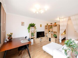 Studio apartment for rent in Cumberland Terrace Mews, London, NW1