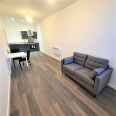 Studio apartment for rent in The Card House, Bingley Road, Bradford, West Yorkshire, BD9